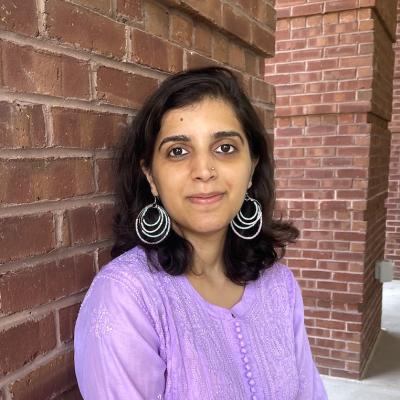 Pavani Headshot
